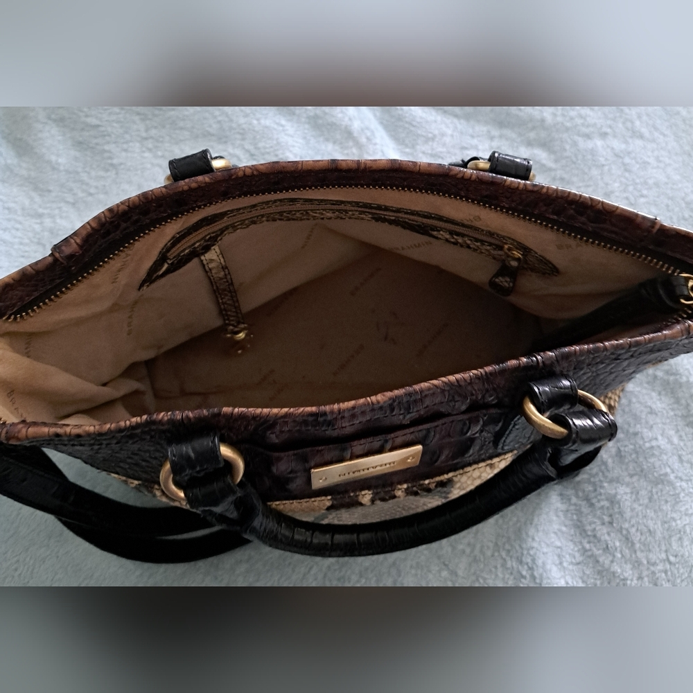 Brahmin Brown and Black Textured Shoulder Bag - Picture 4 of 8